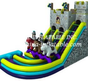 T8-1498 Kinderglijbaan gigantische paardensprong kasteel