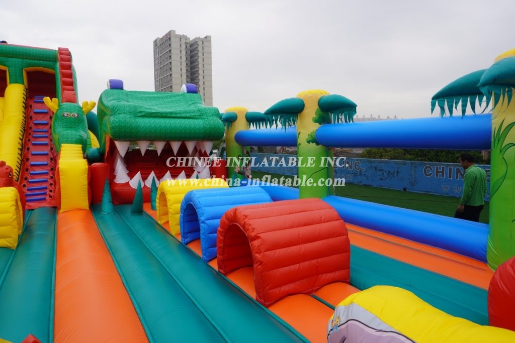 GF2-017 Jungle Theme Inflatable Funcity