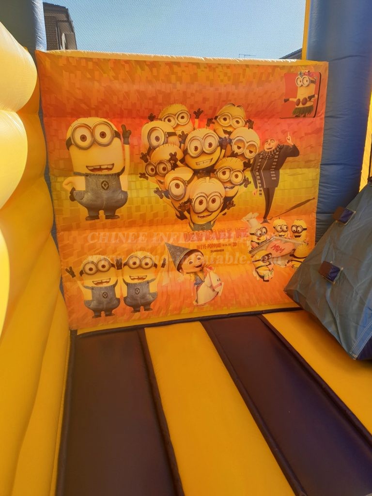 T2-4523 Minions Inflatable Combo