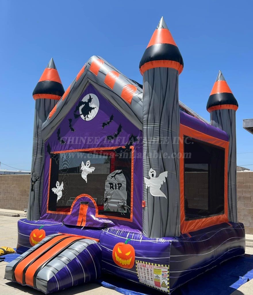 T2-4633 Halloween Inflatable Castle